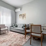 Lançamento, APT com 2 SUÍTES na QUADRA da PRAIA
